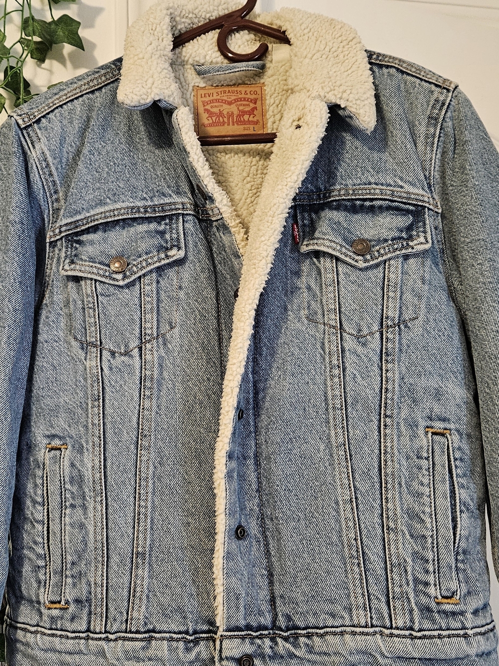 Levi's Sherpa-Lined Denim Jacket in Light Blue - Picture 3 of 5